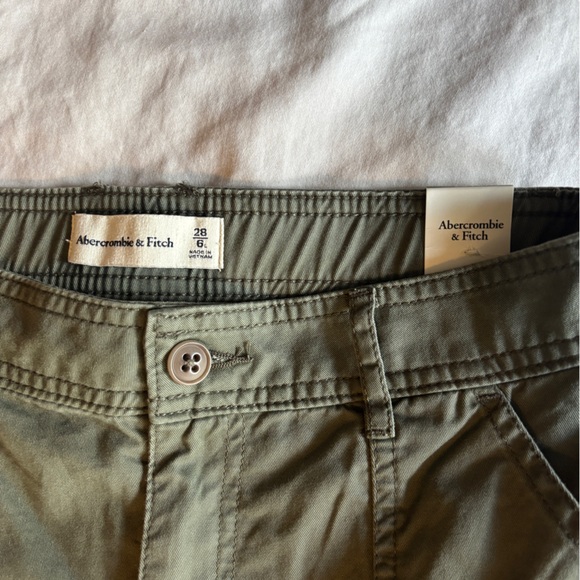 Abercrombie & Fitch relaxed green high rise cargo pants - Picture 3 of 6